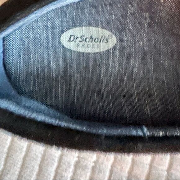 Dr Scholl’s black, Involve pointed toe flats. - Picture 2 of 5